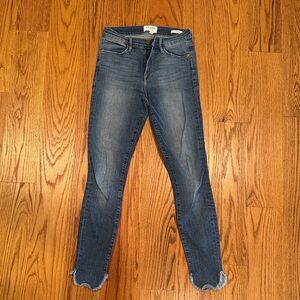 Frame Denim Blue Skinny Jeans with Frayed Hem